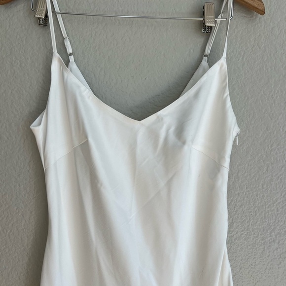 LStrictly Romance White Satin Asymmetrical Tiered Midi Dress - Picture 4 of 8